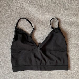 Aritzia Crop Tank